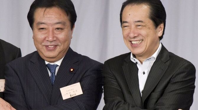 Yoshihiko Noda (l.) ist neuer Chef der Demokratische Partei Japans (DPJ) und damit de facto auch neuer Ministerpräsident. FOTO: