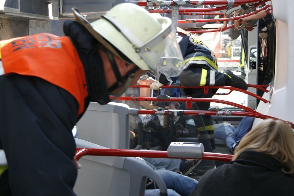 Großübung Feuerwehr Engstingen September 2011