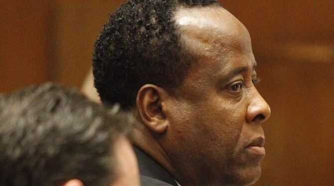 Michael Jacksons Leibarzt Conrad Murray vor Gericht. 