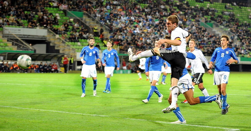 U 20 Länderspiel Deutschland-Italien Kreuzeiche