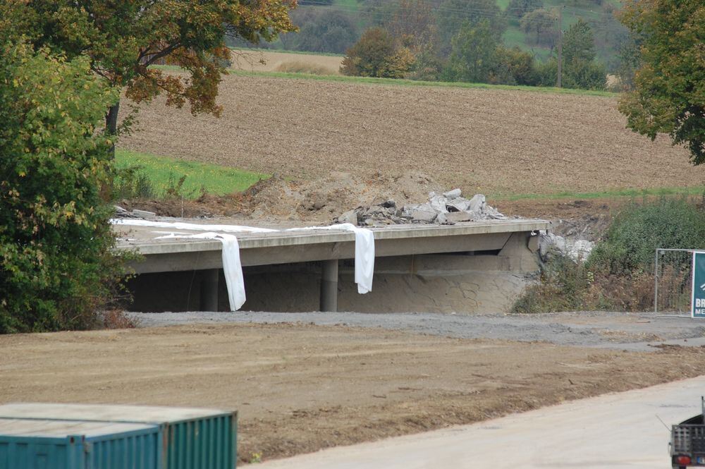 brueckensprengung_maienwaldknoten_pfisterer__2011-9 (jpg)