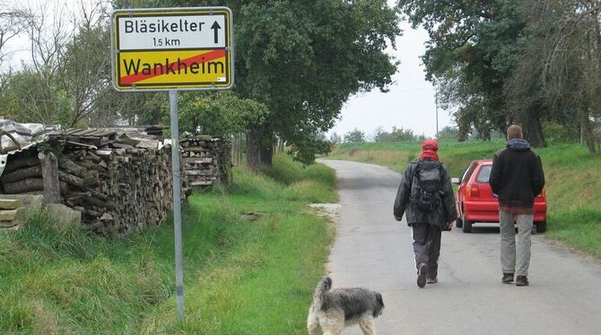 Nicht nur bei Radfahrern beliebt: die kürzeste Strecke von Wankheim zur B 27.  GEA-FOTO: -JK