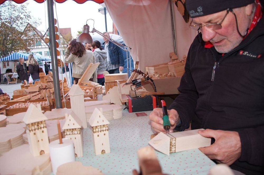 Kunsthandwerkermarkt Dettingen