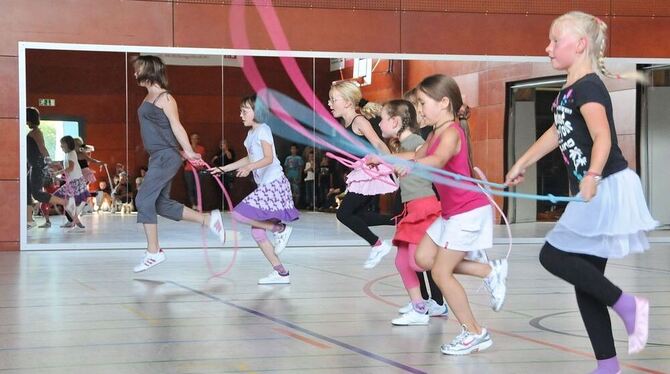 Auch die Trendsportart »Rope-Skipping« wird dank des Zutuns von Vereinen an den regionalen Schulen praktiziert.