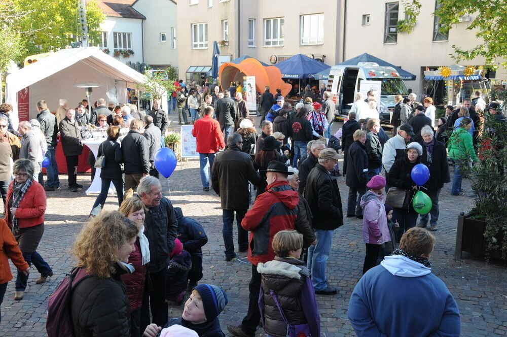 Kirbemarkt in Pfullingen. FOTO: Meyer