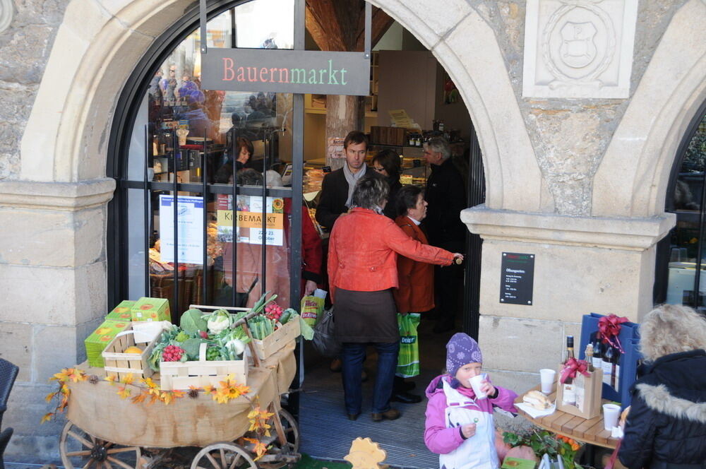 Kirbemarkt in Pfullingen. FOTO: Meyer