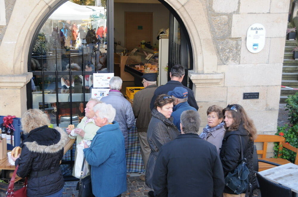 Kirbemarkt in Pfullingen. FOTO: Meyer