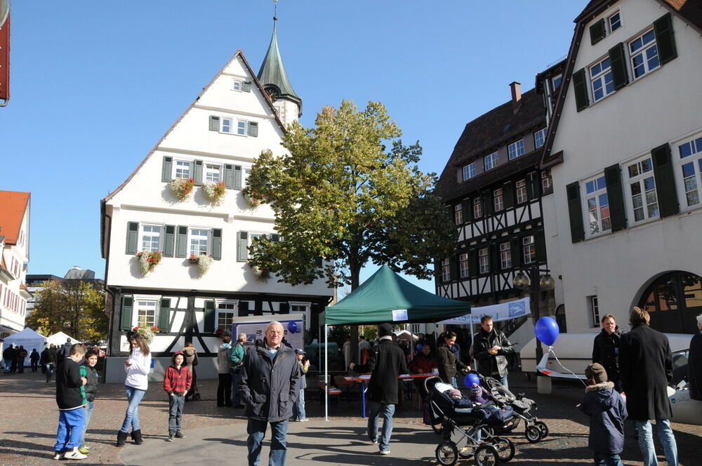 Kirbemarkt in Pfullingen. FOTO: Meyer