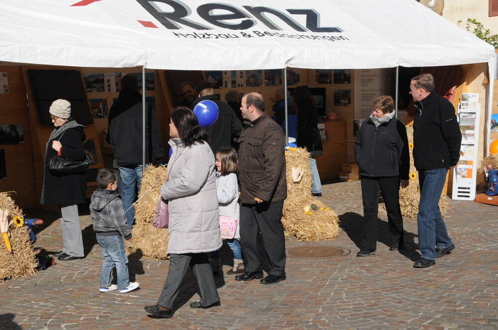 Kirbemarkt in Pfullingen. FOTO: Meyer