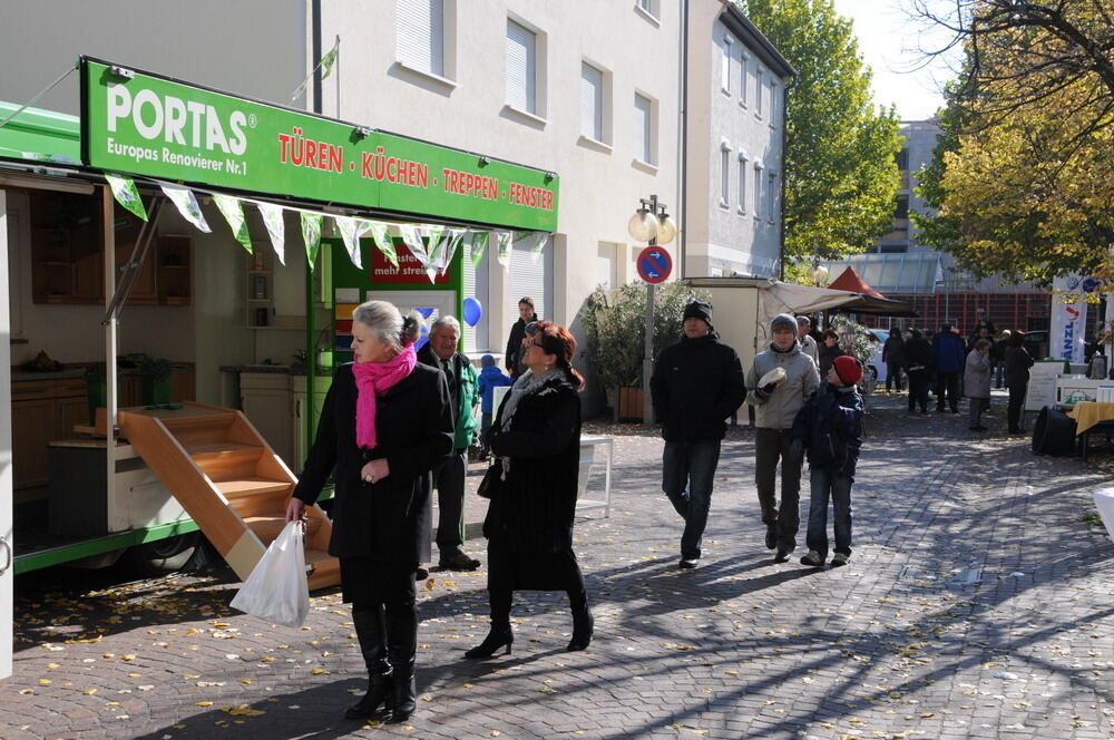 Kirbemarkt in Pfullingen. FOTO: Meyer