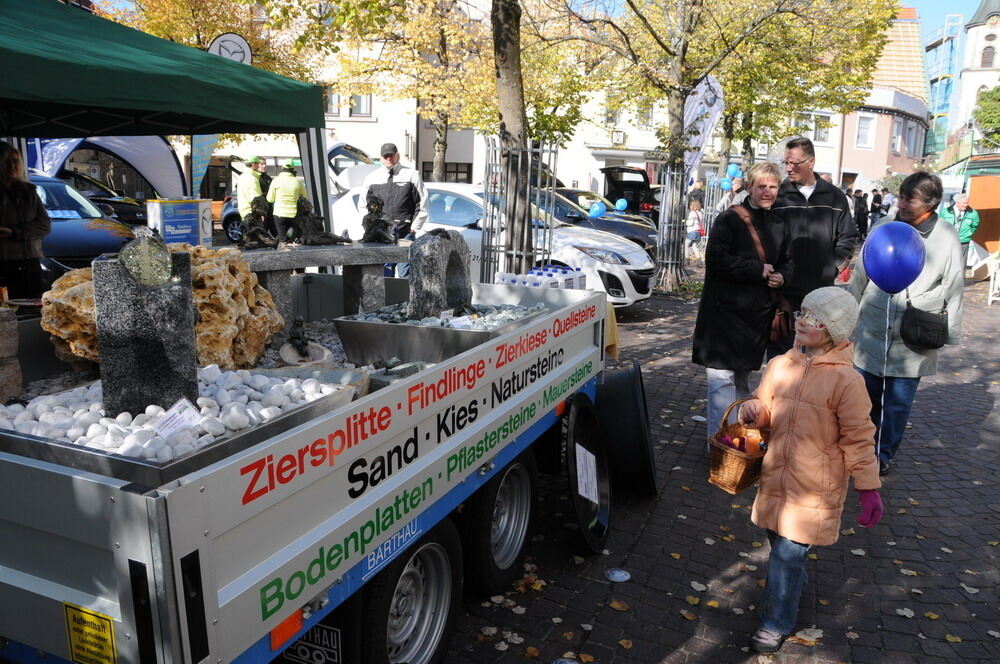 Kirbemarkt in Pfullingen. FOTO: Meyer