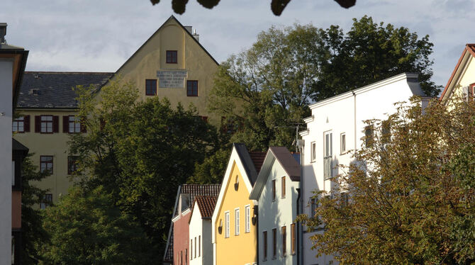 Viele Häuser in Bad Aibling spiegeln die Geschichte des alten Marktes im Ort wieder.   FOTO: PR