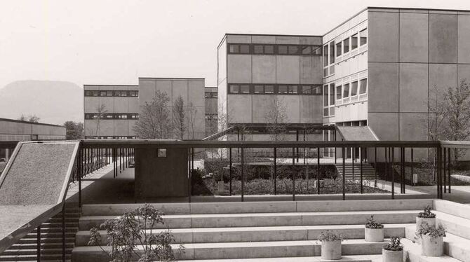 In Betrieb seit 1967, soll die Achalmschule - Foto zur Zeit der Eröffnung - nun konzeptionell weiterentwickelt werden.  ARCHIV-F