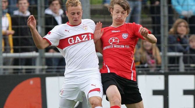 Der Reutlinger Innenverteidiger Lukas Hartmann (rechts, Archivbild)