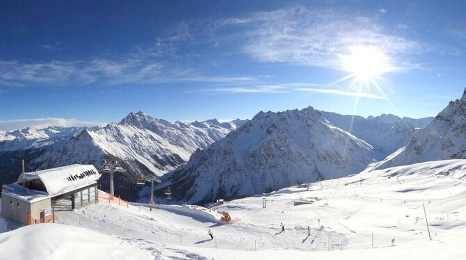 Ein Traum in weiß und blau: Das Skigebiet Gargellen wartet auf sportlich aktive GEA-Leser.  FOTO: PR