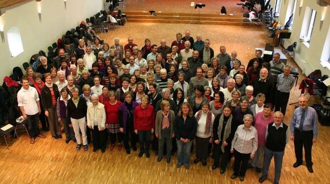 Über 100 Sängerinnen und Sänger aus zwei Kantoreien wirken zusammen. FOTO: PR