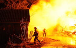 Großbrand in Ofterdinger Lagerhalle 2011