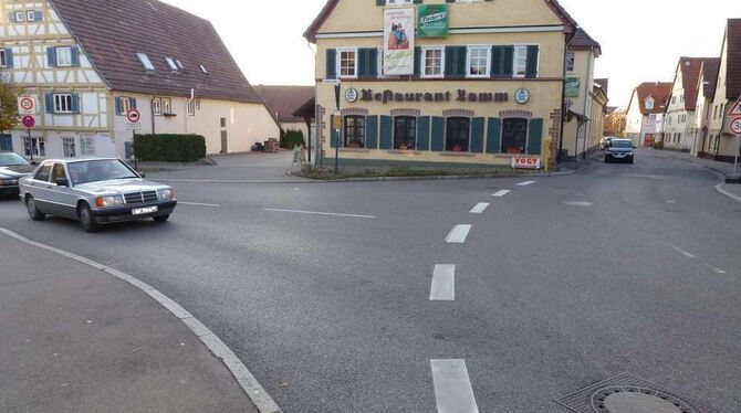 Beim Einbahnstraßenkonzept für die Falltorstraße wäre der bisherige »Eingang« zur Innenstadt zu.  GEA-FOTO: AL