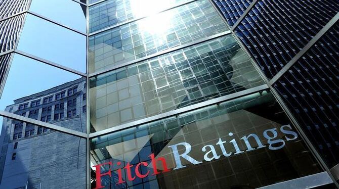 Die Ratingagentur Fitch droht den USA nach den gescheiterten Verhandlungen über ein Konzept zum Schuldenabbau eine Herabstufu