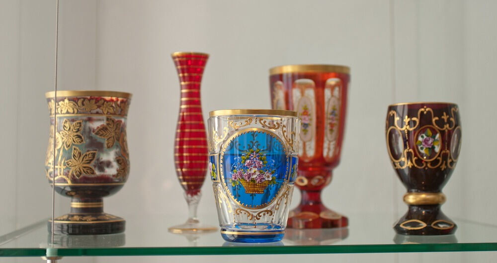 Ausgefallenes aus Glas und Porzellan Gomaringen Schloss-Museum