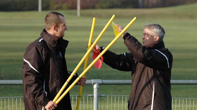 SSV-Interims-Trainer: Das Duo Petros Tengelidis (rechts) und Denis Lapaczinski. FOTO: BAUR