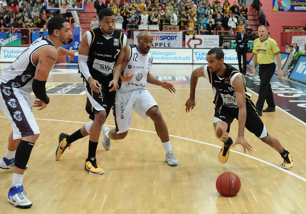 Walter Tigers Tübingen - New Yorker Phantoms Braunschweig 94:63