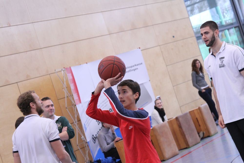 ZmS beim Training mit den Walter Tigers. Foto: Fink