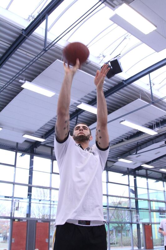 ZmS beim Training mit den Walter Tigers. Foto: Fink