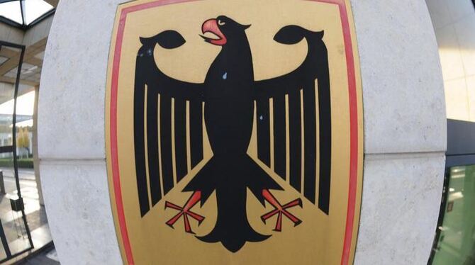 Das Wappen des Generalbundesanwalts in Karlsruhe. Gibt es neue Erkenntnisse um die Thüringer Neonazi-Terrorzelle? Foto: Patri