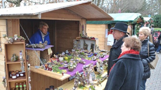 Klein, aber fein: der Betzinger Weihnachtsmarkt. FOTO: THOMYS