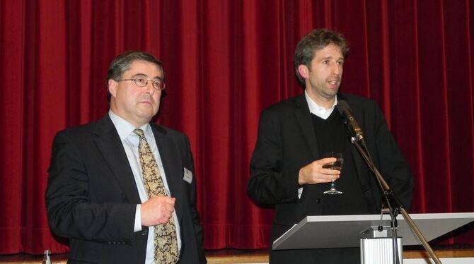 Differenzen in der Diskussion: IHK-Vizepräsident Hans-Ernst Maute und Tübingens OB Boris Palmer.  FOTO: ERNST