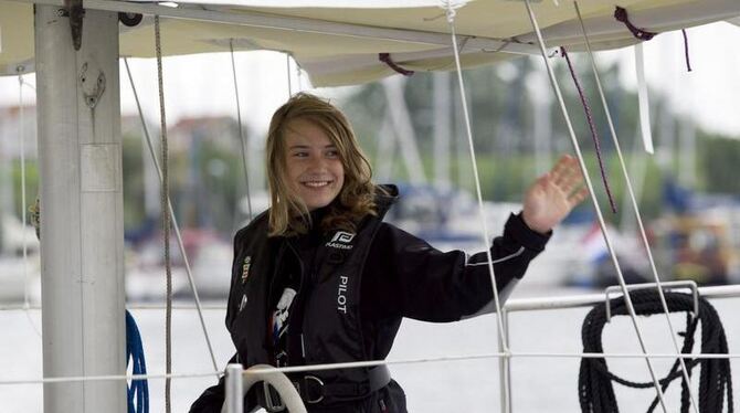 Laura Dekker, hier im August 2010, schreibt als jüngste Solo-Weltumseglerin Geschichte. Foto: Marcel Antonisse