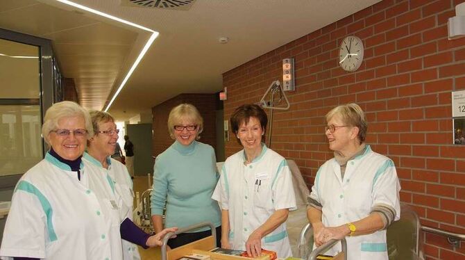 Christa Häring, Ilse Kling, Schirmherrin und Initiatorin Elke Schmelz, Anne Westerkamp und Gisela Dolmetsch auf der Geriatriesta