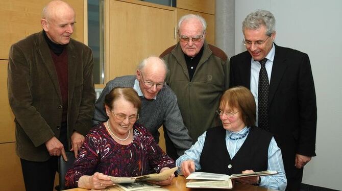 Erinnerungen ans Bruderhaus (von links): Lothar Bauer, Marianne Bröckel, Gerhard Nißle, Hans Bröckel, Hildegard Holder und Raine