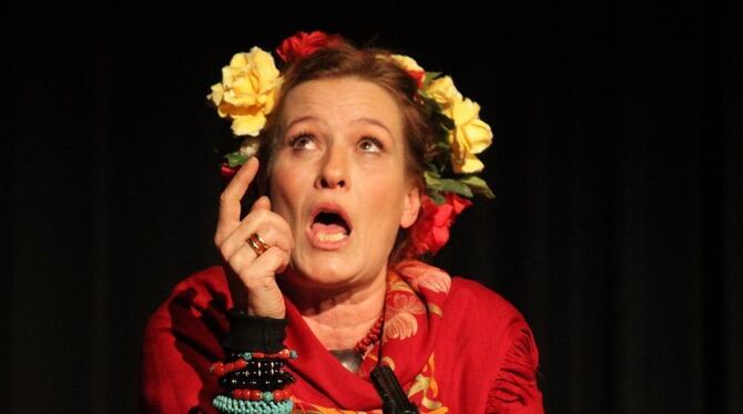 Suzanne von Borsody als Frida.