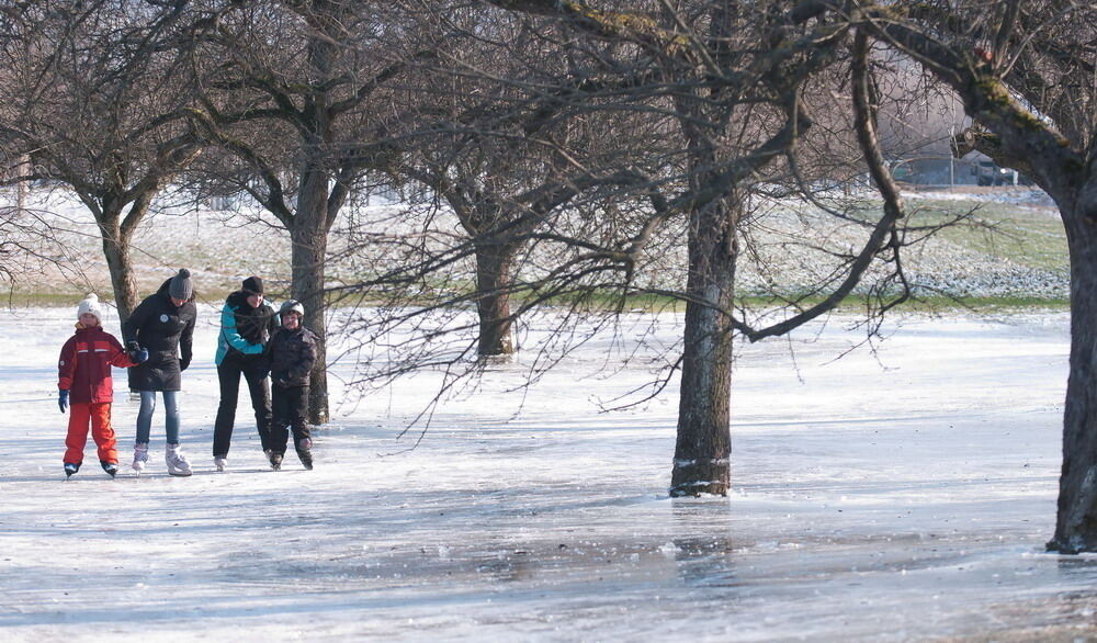 Wintereinbruch im Kreis Reutlingen Februar 2012