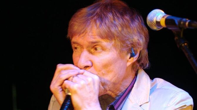 Einzigartiges  Mundharmonikaspiel:  Paul Jones an der Blues Harp. FOTO: JÜSP