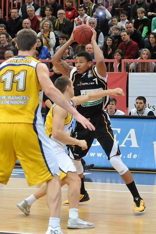 Basketball: Walter Tigers Tübingen gegen EWE Baskets Oldenburg