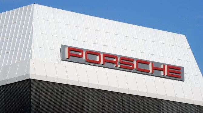 Die Staatsanwaltschaft Stuttgart hat Anklage gegen drei Manager aus dem Finanzbereich der Porsche-Dachgesellschaft Porsche SE