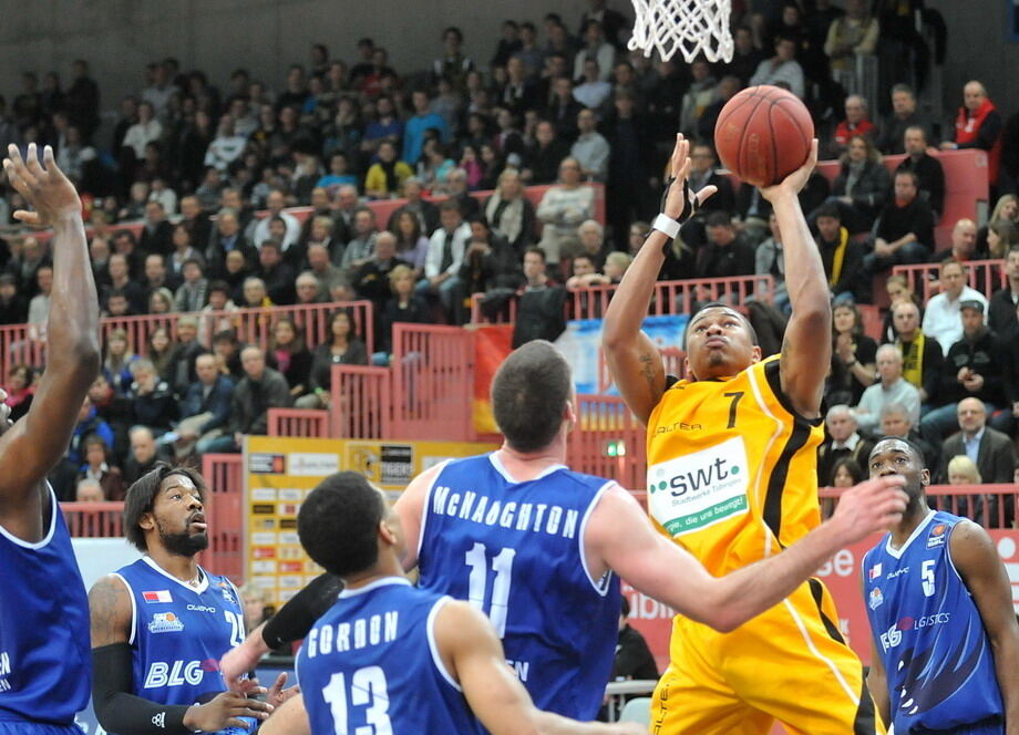 Walter Tigers Tübingen - Eisbären Bremerhaven 88:82