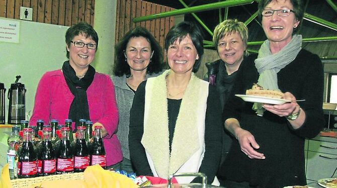 Die fünf Frauen vom Handball-Bewirtungsteam des VfL Pfullingen (von links): Gabi Tölke, Andrea Goller, Annette Bauer, Eva Werner