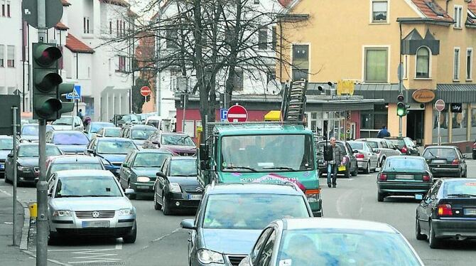 Flächendeckend Tempo 30 wollen viele Pfullinger nicht, schon gar nicht auf den Durchgangsstraßen, wie hier am Lindenplatz/Markts