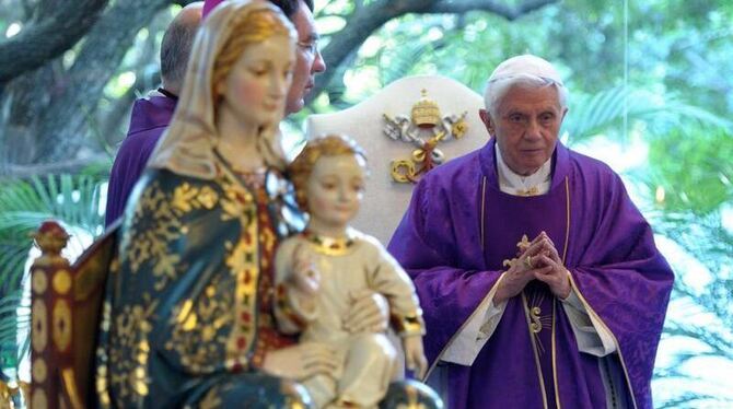 Der Papst feiert eine Messe im Colegio di Miraflores in Leon, Mexiko. Foto: Osservatore Romano