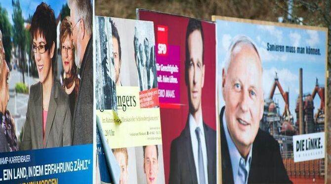 Wahlplakate mit Kandidaten der verschiedenen Parteien: Nach Auflösung der sogenannten Jamaika-Koalition aus CDU, FDP und Grün