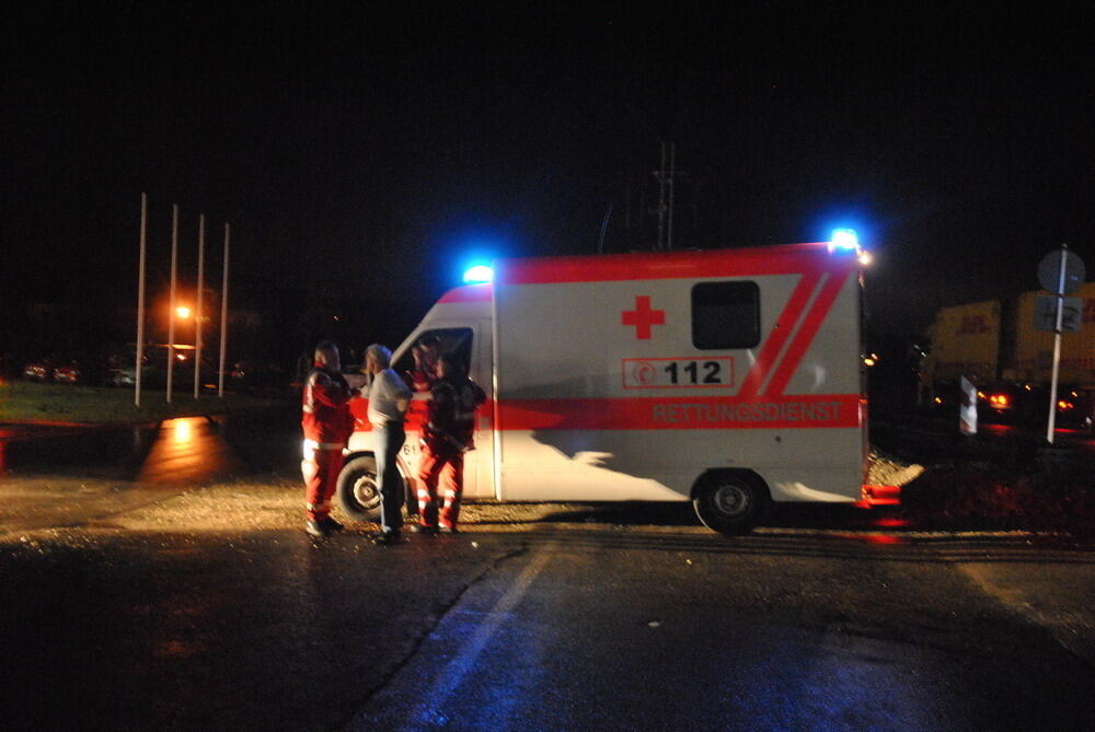 Großalarm nach Tunnelbrand Dusslingen April 2012