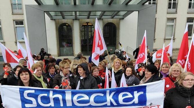 Mehr als 10 000 Schlecker-Beschäftigte verloren ihren Job. Foto: Holger Hollemann/Archiv