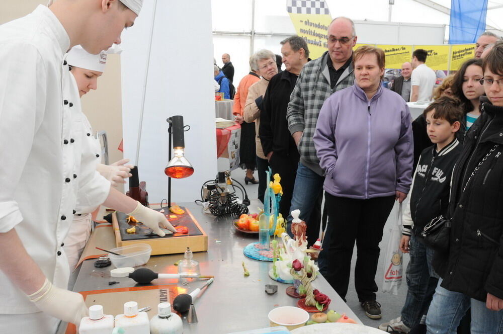 Handwerk im Zirkuszelt und Reutlinger Energietage 2012