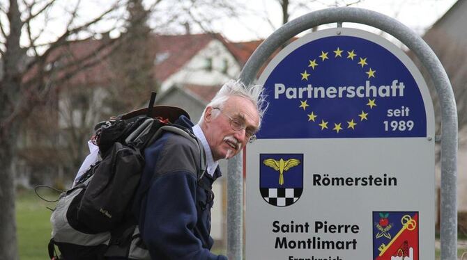 Der bewegte Mann: Erhard Widmaier wandert von Römerstein in die franzö- sische Partnergemeinde Saint Pierre Montlimart. Der pens