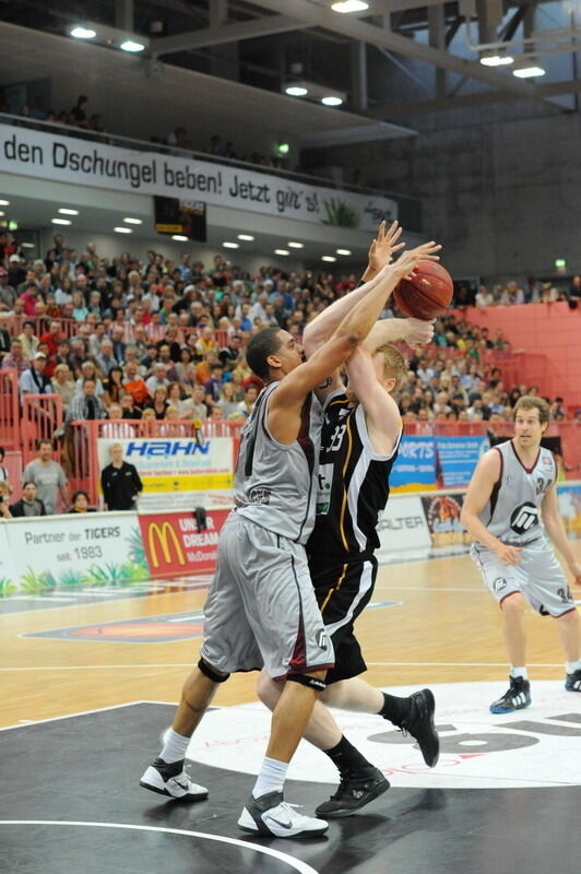 Walter Tigers Tübingen - Artland Dragons 74:85