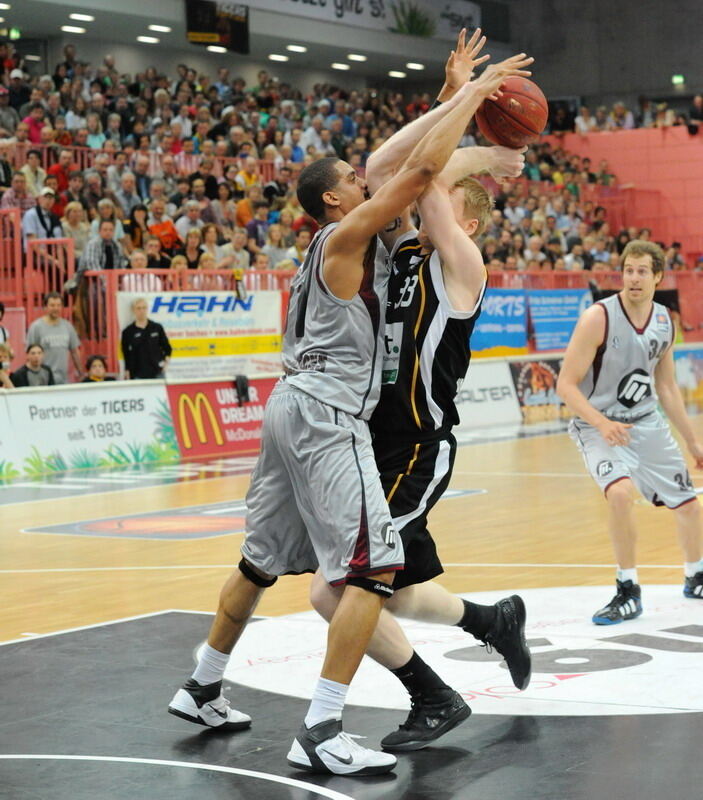 Walter Tigers Tübingen - Artland Dragons 74:85